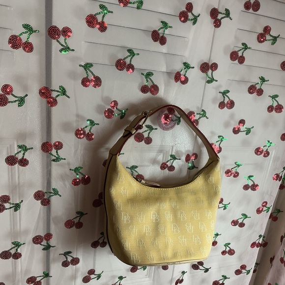 Sold - Picture 3 of 7